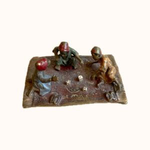 statues-et-statuettes-sur-le-theme-des-jeux